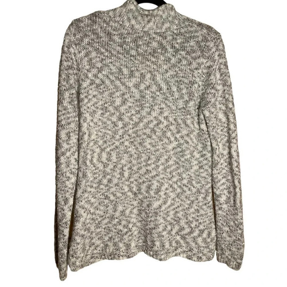 Coldwater Creek Women's Gray & White Alternate Knit Pullover V-Neck Size L 14-16 - Picture 7 of 7